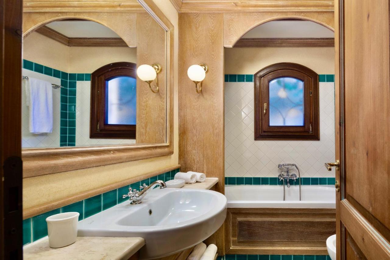 Residence Con Piscina A Liscia Di Vacca, 350 Mt Dal Mare, 3 Km Da Porto Cervo エクステリア 写真